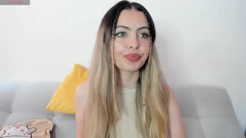 Snapshot of fernanda_aaa chatting on April 2026 02:36:02 PM fernanda online show from April 2026 02:36:02 PM