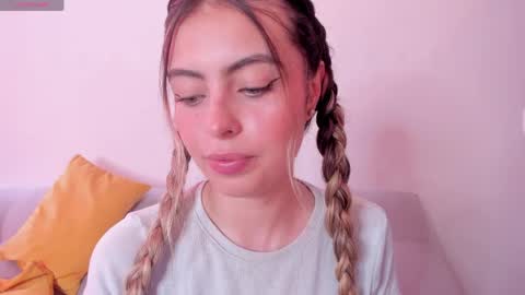 Snapshot of fernanda_aaa chatting on April 2026 03:01:01 PM fernanda online show from April 2026 03:01:01 PM