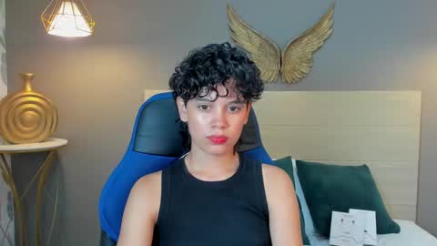 Snapshot of fernanda_indie chatting on February 2025 03:51:02 PM F E R N A N D A online show from February 2025 03:51:02 PM