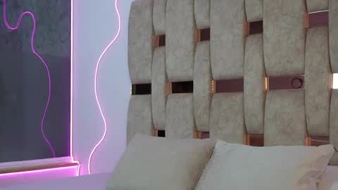 Snapshot of fernanda_thail_ chatting on April 2026 07:40:02 PM fernanda_thail_ online show from April 2026 07:40:02 PM