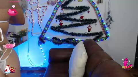 FernandaEloisa online show from January 2025 05:51:02 PM