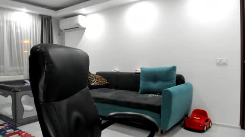 Snapshot of fetishcatalea chatting on February 2025 08:03:01 PM Catalea DM online show from February 2025 08:03:01 PM