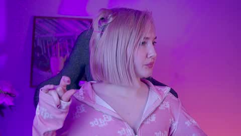 Snapshot of fetishrey chatting on December 2024 07:36:01 PM Rey online show from December 2024 07:36:01 PM