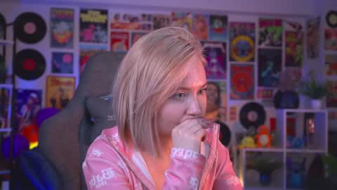 Snapshot of fetishrey chatting on December 2024 05:53:02 PM Rey online show from December 2024 05:53:02 PM