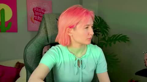 Snapshot of fetishrey chatting on September 2025 11:48:01 AM Rey online show from September 2025 11:48:01 AM