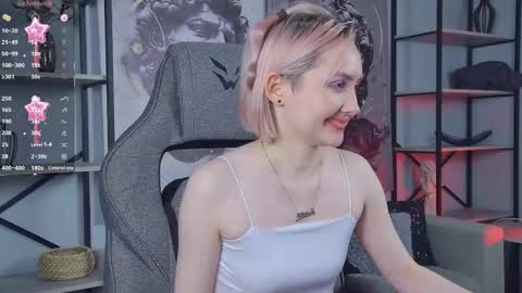 Snapshot of fetishrey chatting on December 2025 06:26:01 PM Rey online show from December 2025 06:26:01 PM