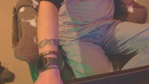 Snapshot of ffys2025 chatting on January 2026 09:17:01 PM ffys2025 online show from January 2026 09:17:01 PM