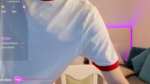 Snapshot of fiachand chatting on March 2026 05:40:01 PM Thomas online show from March 2026 05:40:01 PM