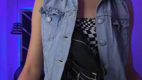   online show from January 2025 12:11:02 PM