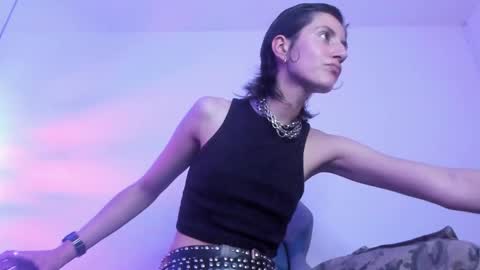   online show from February 2025 05:59:01 PM