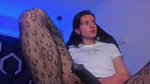   online show from March 2025 02:53:02 PM