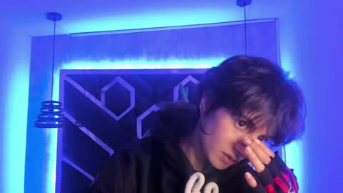   online show from March 2025 12:06:02 PM