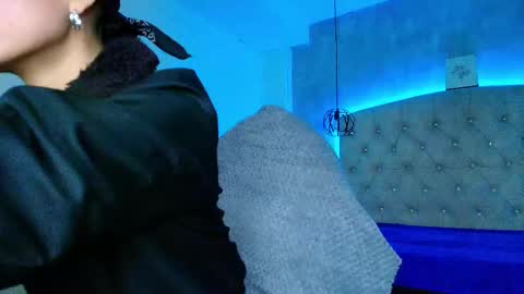   online show from September 2025 04:45:02 PM