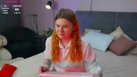 Snapshot of fiery_foxy chatting on February 2025 04:09:02 AM Mabel online show from February 2025 04:09:02 AM