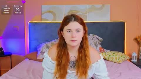 Snapshot of fiery_foxy chatting on September 2025 07:30:01 AM Mabel online show from September 2025 07:30:01 AM