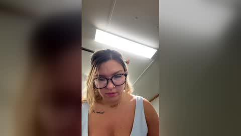 Snapshot of fieryfantasy chatting on April 2026 04:16:01 AM fieryfantasy online show from April 2026 04:16:01 AM