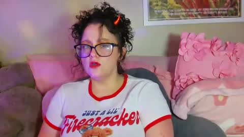 fieryminx67 online show from October 2025 05:24:01 AM