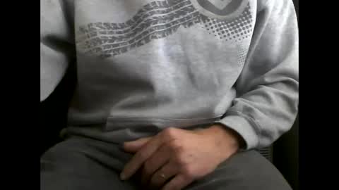 fifi010203 online show from November 2025 06:02:02 AM