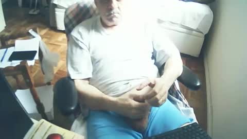 Snapshot of filhober chatting on December 2024 02:37:01 PM filhober online show from December 2024 02:37:01 PM