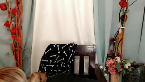 Snapshot of filipina_slutty69xxx chatting on February 2025 09:10:01 AM Angela DONT FORGET TO FOLLOW AND GIVE ME APPRECIATION online show from February 2025 09:10:01 AM