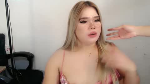 Snapshot of filipina_slutty69xxx chatting on September 2025 02:13:02 AM Angela DONT FORGET TO FOLLOW AND GIVE ME APPRECIATION online show from September 2025 02:13:02 AM