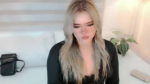 Snapshot of filipina_slutty69xxx chatting on March 2026 04:06:02 AM Angela DONT FORGET TO FOLLOW AND GIVE ME APPRECIATION online show from March 2026 04:06:02 AM