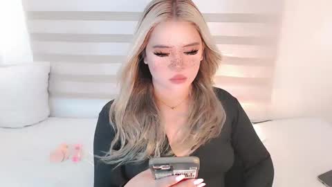 Snapshot of filipina_slutty69xxx chatting on April 2026 04:45:02 AM Angela DONT FORGET TO FOLLOW AND GIVE ME APPRECIATION online show from April 2026 04:45:02 AM