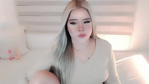 Snapshot of filipina_slutty69xxx chatting on April 2026 06:19:01 AM Angela DONT FORGET TO FOLLOW AND GIVE ME APPRECIATION online show from April 2026 06:19:01 AM