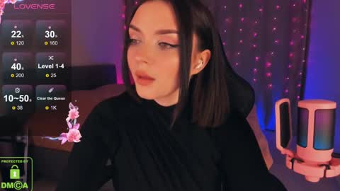 LEEN online show from December 2024 12:25:01 AM