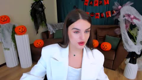 Amanda online show from October 2025 10:08:02 AM