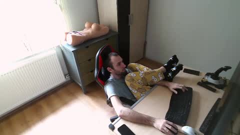 Snapshot of findo1991 chatting on February 2025 11:22:01 PM Jane and Findo online show from February 2025 11:22:01 PM