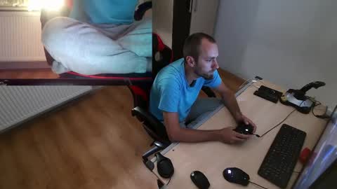 Snapshot of findo1991 chatting on March 2025 06:33:02 AM Jane and Findo online show from March 2025 06:33:02 AM