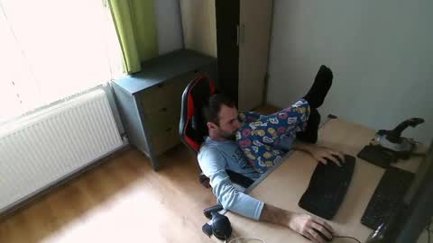 Snapshot of findo1991 chatting on April 2026 06:27:02 AM Jane and Findo online show from April 2026 06:27:02 AM