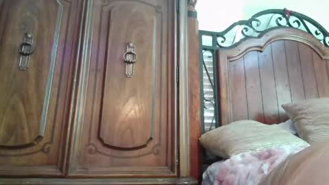 Snapshot of findombratty chatting on April 2026 06:24:02 PM findombratty online show from April 2026 06:24:02 PM