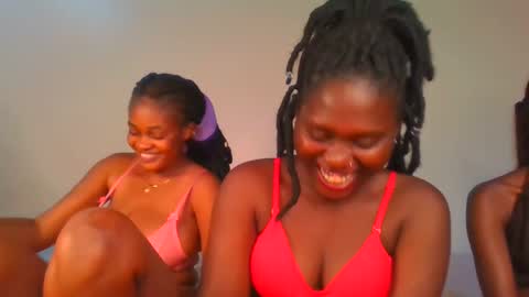 Snapshot of fine_melanie chatting on January 2025 09:07:01 PM melanie online show from January 2025 09:07:01 PM