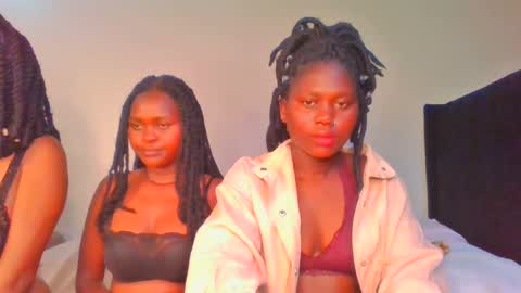 Snapshot of fine_melanie chatting on January 2025 02:51:01 AM melanie online show from January 2025 02:51:01 AM