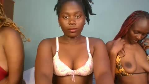 Snapshot of fine_melanie chatting on February 2025 06:09:01 PM melanie online show from February 2025 06:09:01 PM