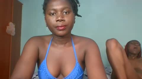 Snapshot of fine_melanie chatting on February 2025 06:10:02 AM melanie online show from February 2025 06:10:02 AM