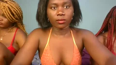 Snapshot of fine_melanie chatting on February 2025 07:10:01 PM melanie online show from February 2025 07:10:01 PM