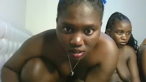 Snapshot of fine_melanie chatting on November 2025 04:29:01 PM melanie online show from November 2025 04:29:01 PM