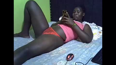 Snapshot of fine_nes chatting on February 2025 03:00:02 AM fine_nes online show from February 2025 03:00:02 AM