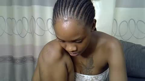 fine_queen12 online show from December 2024 01:38:02 PM