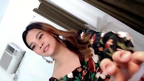 Snapshot of finest_jasminex chatting on November 2025 09:37:02 PM Jasmine online show from November 2025 09:37:02 PM