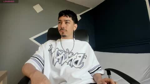 Snapshot of finn_jackson chatting on March 2026 08:03:02 PM finn_jackson online show from March 2026 08:03:02 PM