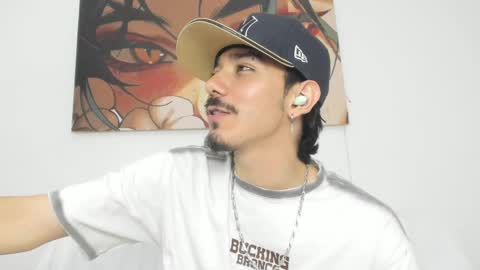 Snapshot of finn_jackson chatting on April 2026 07:51:02 PM finn_jackson online show from April 2026 07:51:02 PM