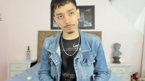 Snapshot of finn_jackson chatting on April 2026 08:32:01 PM finn_jackson online show from April 2026 08:32:01 PM