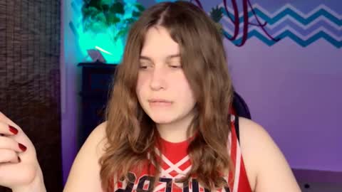 fiora online show from September 2025 02:32:01 PM