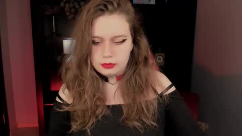 Snapshot of fioramarmoris chatting on February 2026 06:00:02 PM fiora online show from February 2026 06:00:02 PM