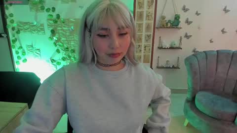 Snapshot of fiore_sanz chatting on April 2026 04:46:01 AM online show from April 2026 04:46:01 AM