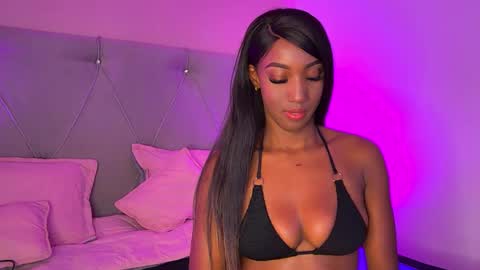 Fiorela Lenin  online show from January 2025 07:22:01 PM